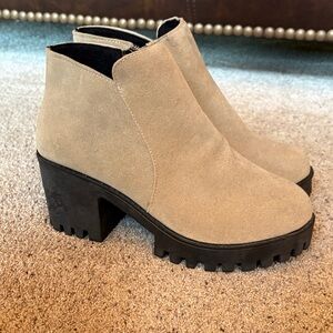 Tan Ankle Boots with Chunky Heel